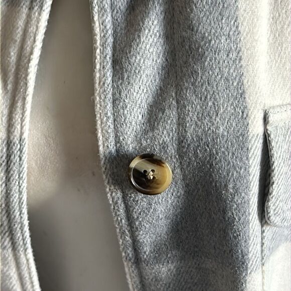 Old Navy Gray Buffalo Plaid Coat! - Picture 8 of 14